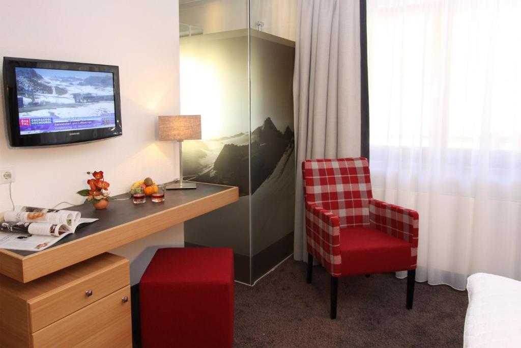 Haus Hohenfels Hotel Обергургл Стая снимка